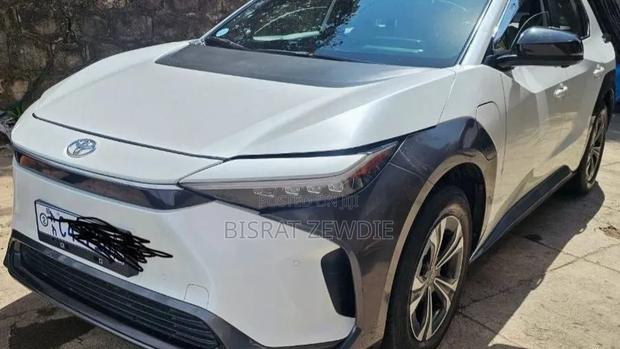 Toyota bZ4X 2023 White