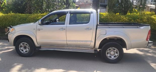 Toyota Hilux 2.5 D-4D 2008 Silver