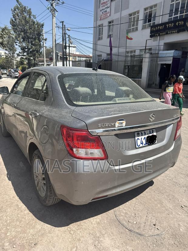 Suzuki Dzire 2022 Gray