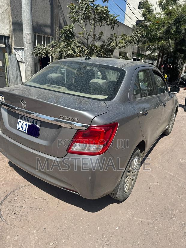 Suzuki Dzire 2022 Gray