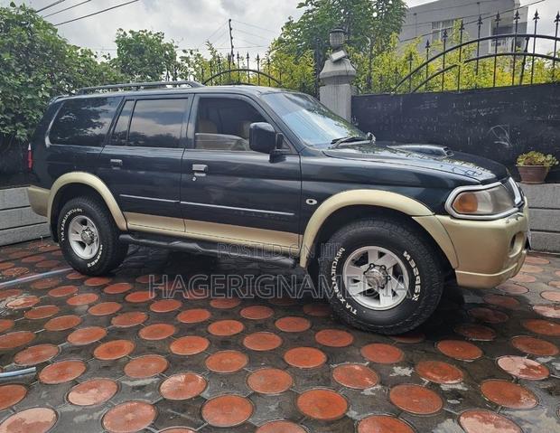 Mitsubishi Pajero 2008 Green