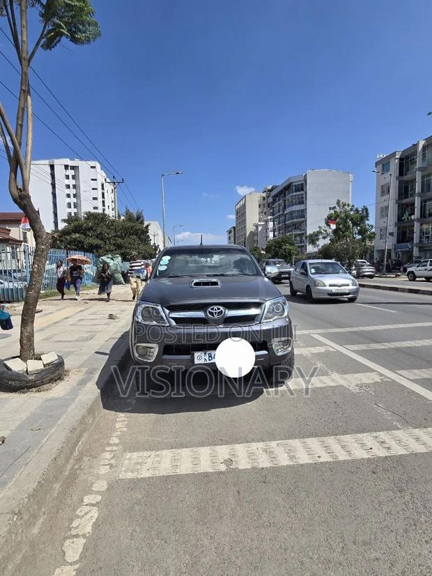 Toyota Hilux 2008 Black