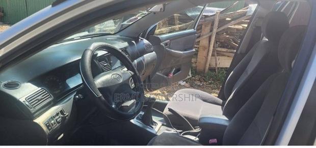 Toyota Corolla 2005 Silver
