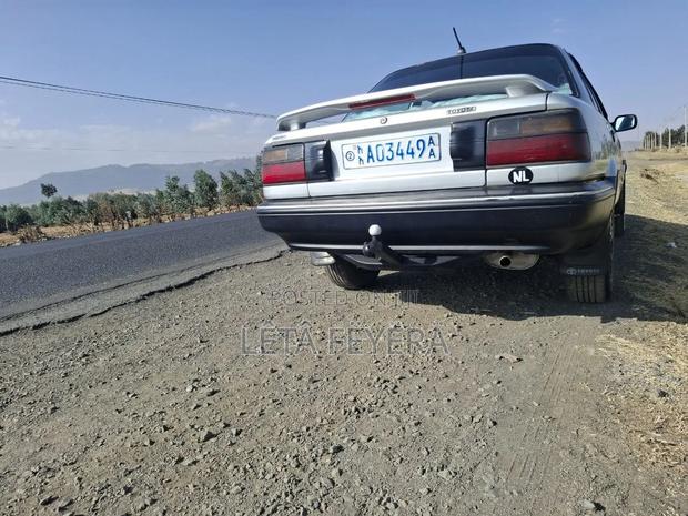 Toyota Corolla 1992 Gray