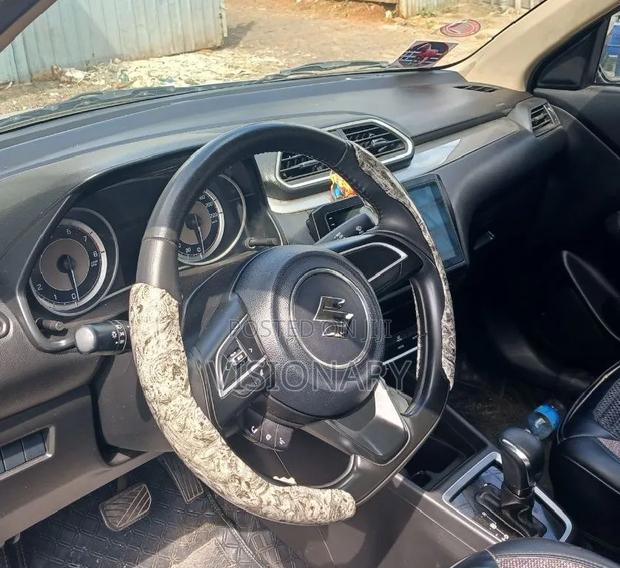 Suzuki Dzire 2024 Silver