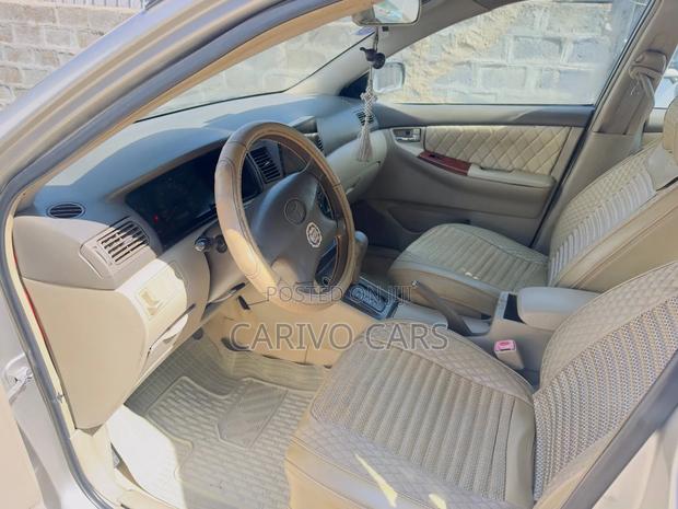Toyota Corolla 2005 Silver