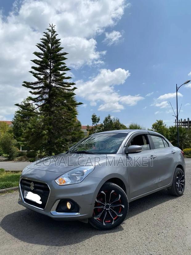 Suzuki Dzire 2022 Silver