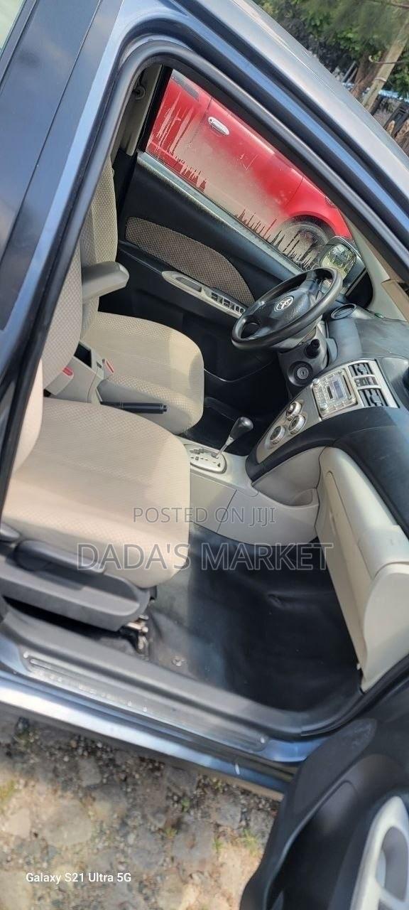 Toyota Belta 2007 Gray