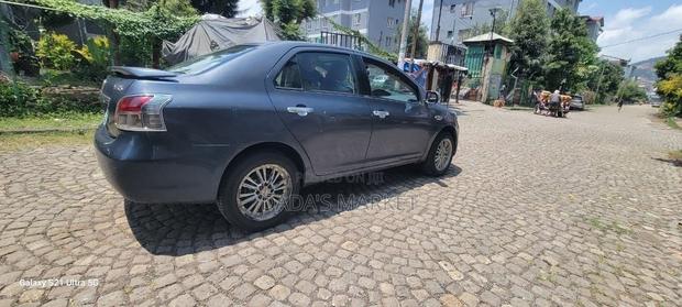 Toyota Belta 2007 Gray