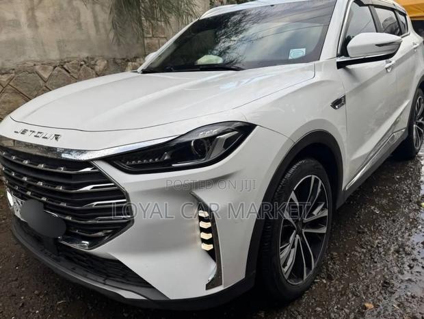 Jetour X70 Plus 2022 White