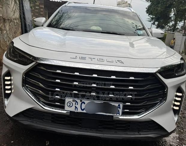 Jetour X70 Plus 2022 White