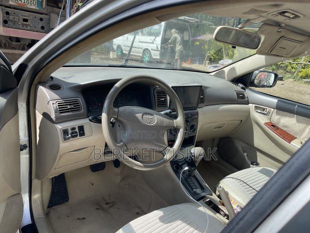 Toyota Corolla Sedan 2003 Ivory