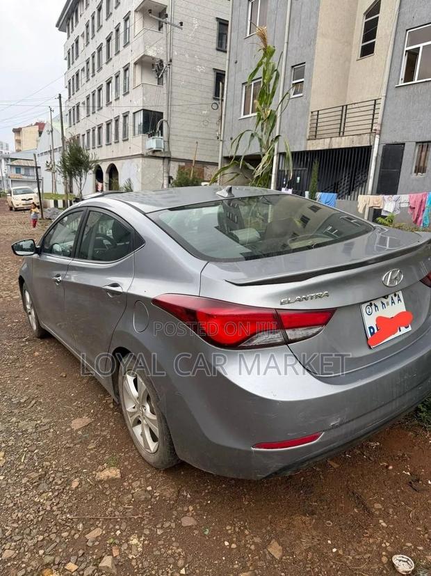 Hyundai Elantra 2015 Gray