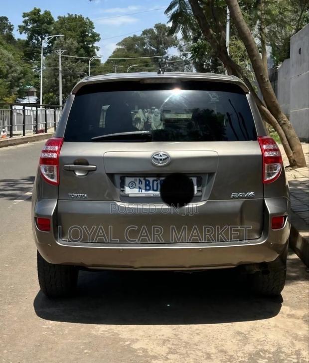 Toyota RAV4 2009 Ivory