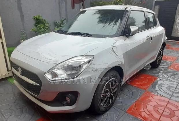 New Suzuki Swift 2024 Silver