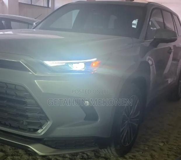New Toyota Highlander 2025 Green