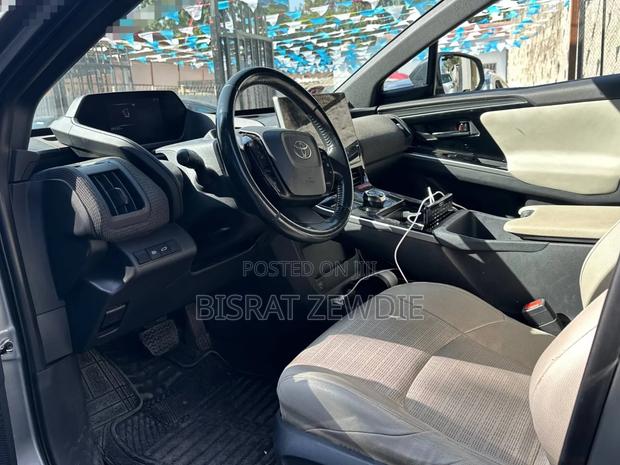 Toyota bZ4X 2023 Gray