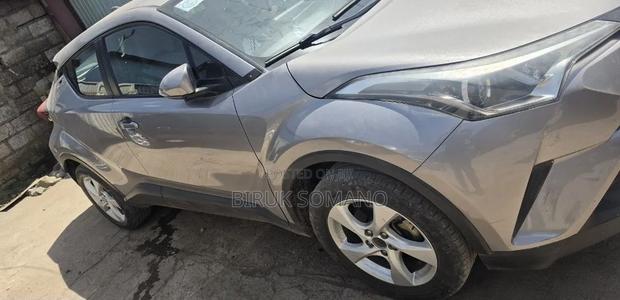 Toyota C-HR 2019 Silver