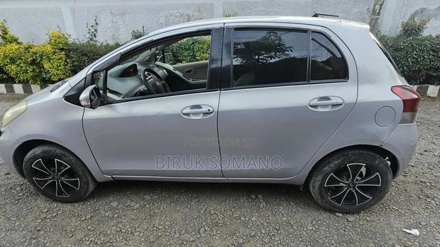 Toyota Yaris 2008 Silver