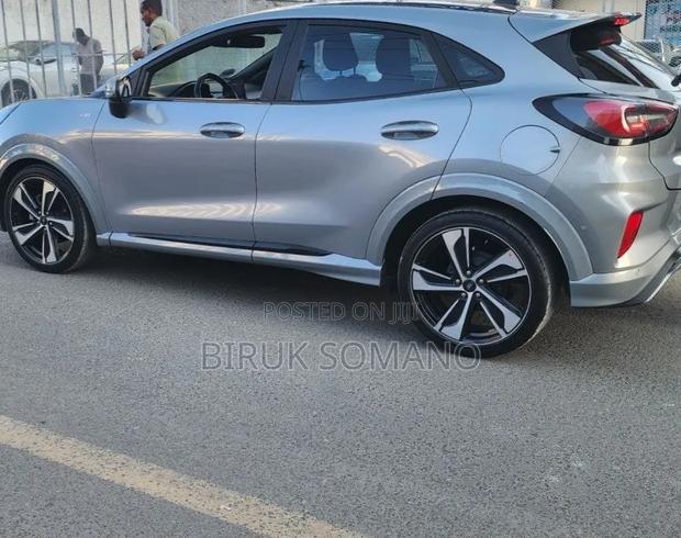 Ford Puma 2023 Silver