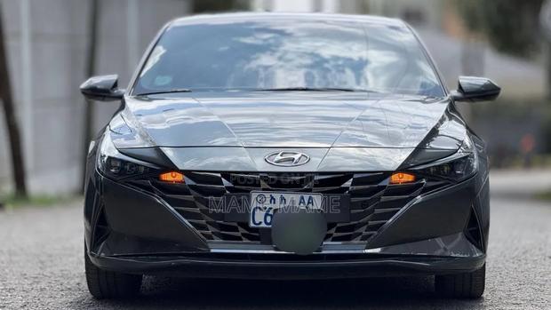 Hyundai Avante 2022 Gray