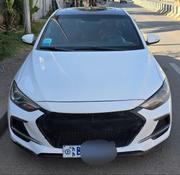 Hyundai Avante 2017 White for sale