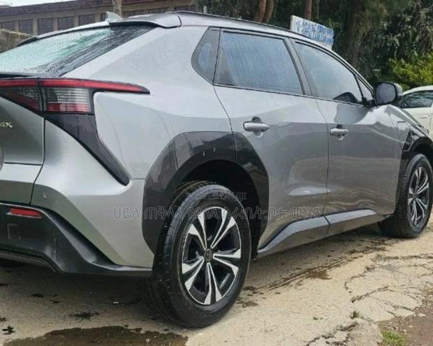 Toyota bZ4X 2023 Gray