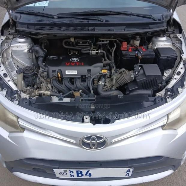 Toyota Yaris 2015 Purple