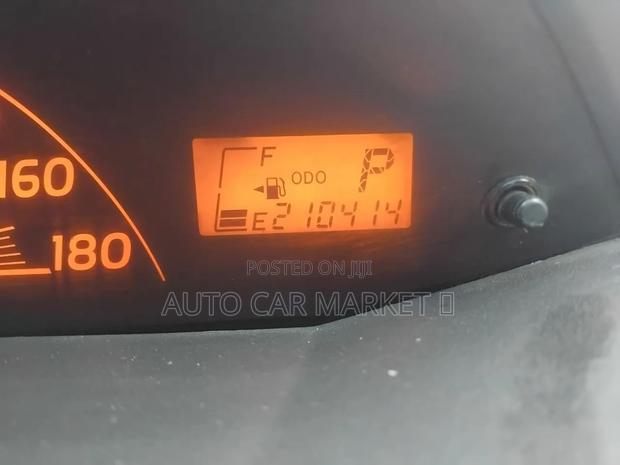Toyota Yaris 2010 Silver