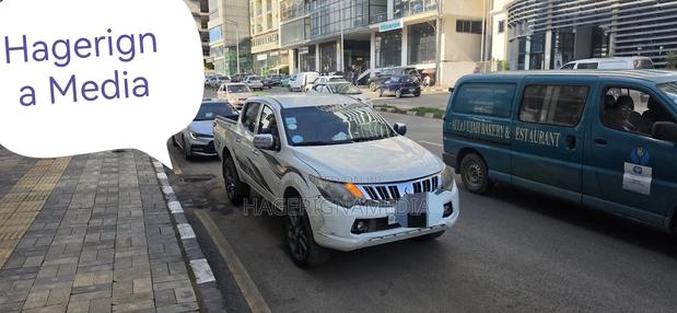 Mitsubishi L200 2015 White