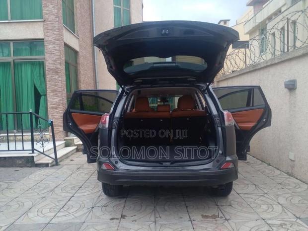 Toyota RAV4 2016 Gray