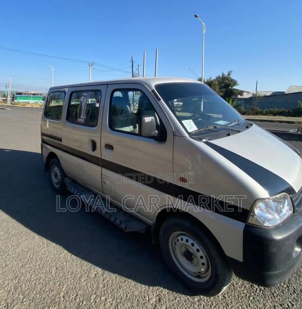 Suzuki Eeco 2024 Gray