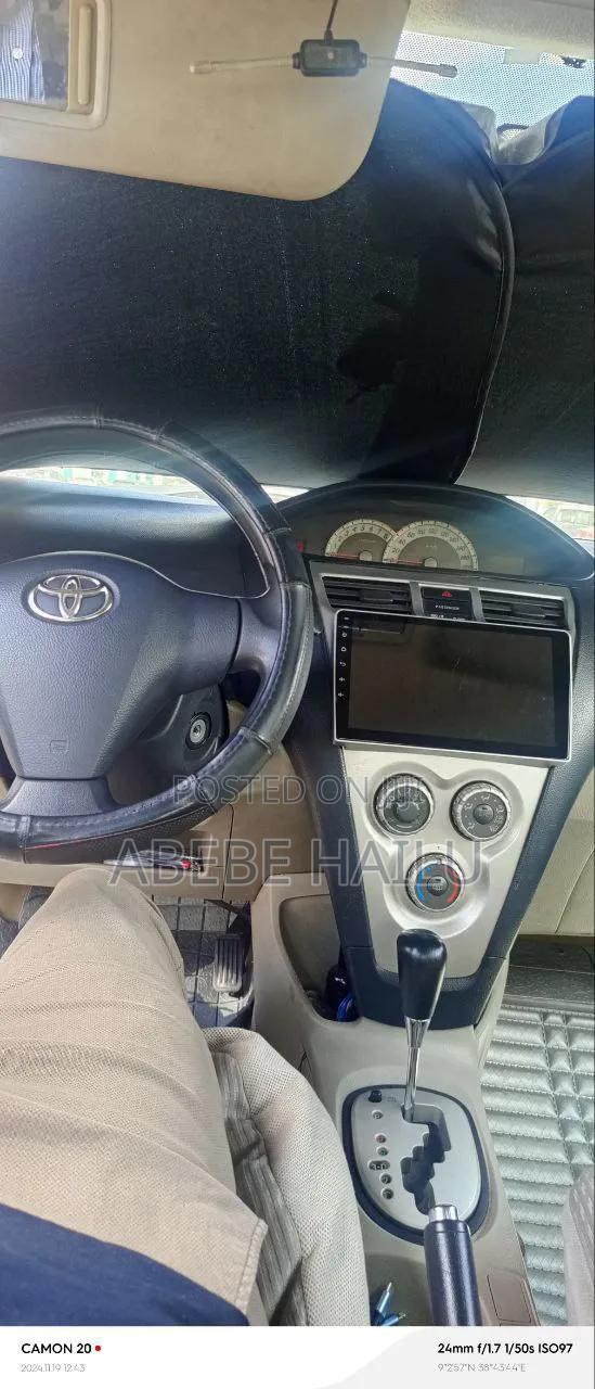 Toyota Yaris 1.3 2006 Blue