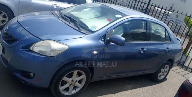 Toyota Yaris 1.3 2006 Blue