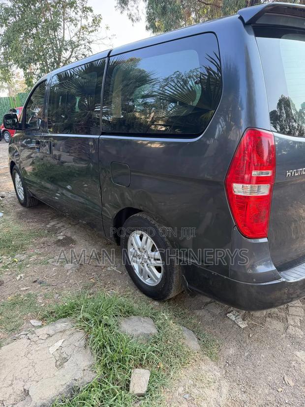 Car 2016 Gray