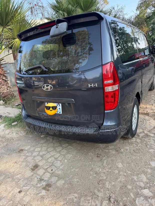 Car 2016 Gray