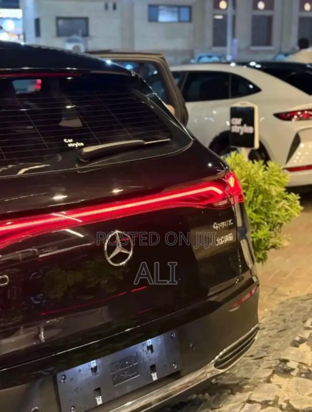 New Mercedes-Benz EQE 2024