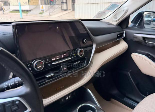 Toyota Highlander 2024