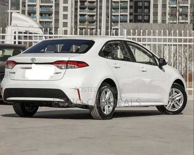 Toyota Corolla 2023 White