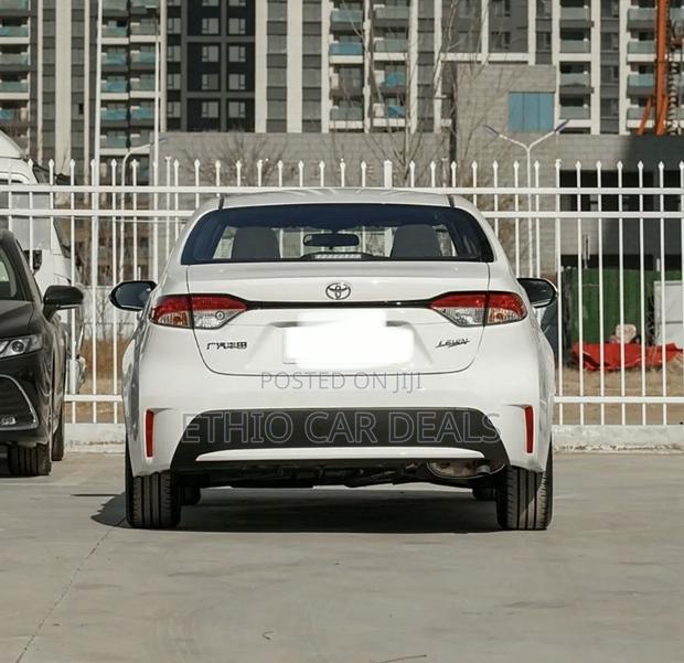 Toyota Corolla 2023 White