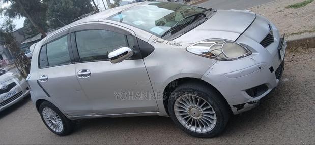Toyota Yaris Base Hatchback 3dr 2010 Silver