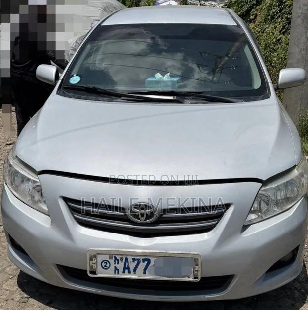 Toyota Corolla 2009 Silver