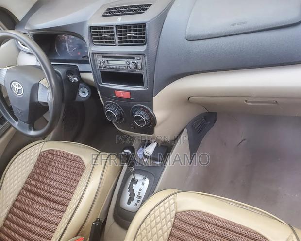 Toyota Avanza 2014