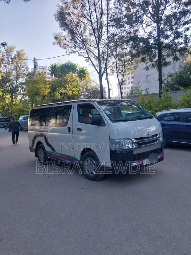 Toyota Lite-Ace 2009 White