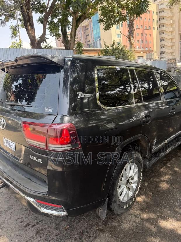 Toyota Land Cruiser 4.5 V8 GX-R 2012 Gray