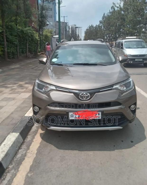Toyota RAV4 2016 Gray