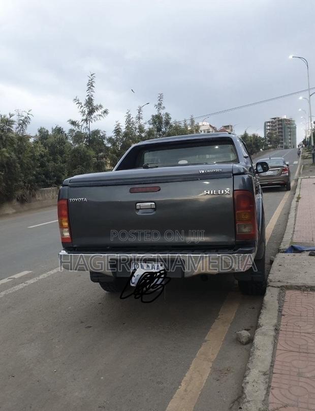 Toyota Hilux 2008 Black