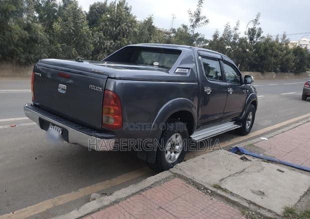 Toyota Hilux 2008 Black