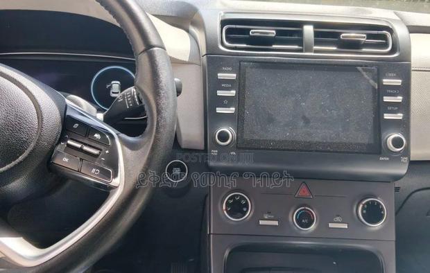 Hyundai Creta 2023 Silver