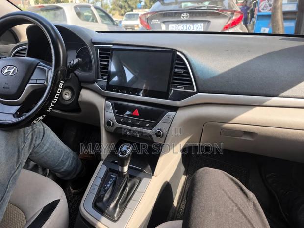 Hyundai Elantra 2018 Black